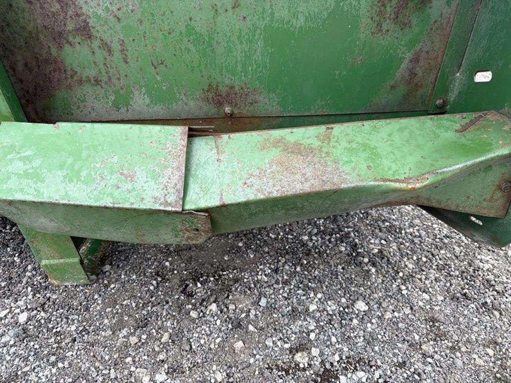 john-deere-444-image-5