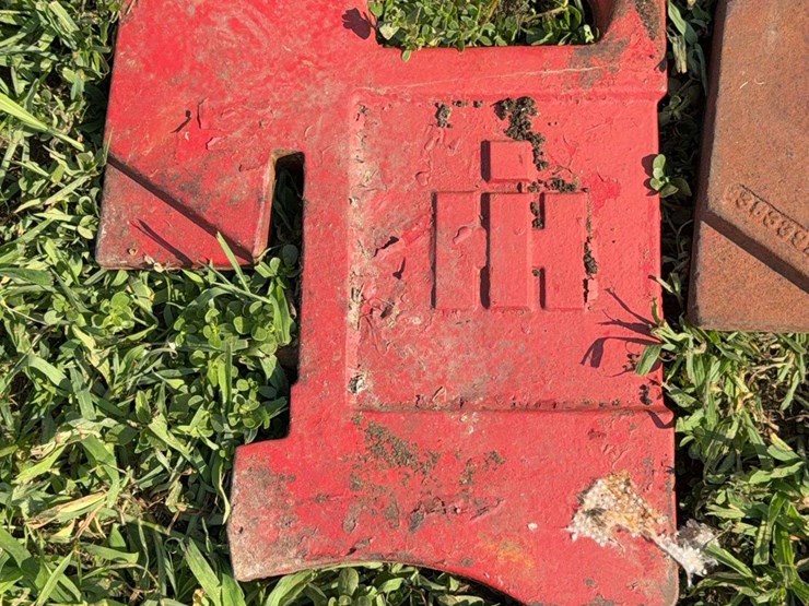 (2)-international-harvester-suitcase-weights-image-3