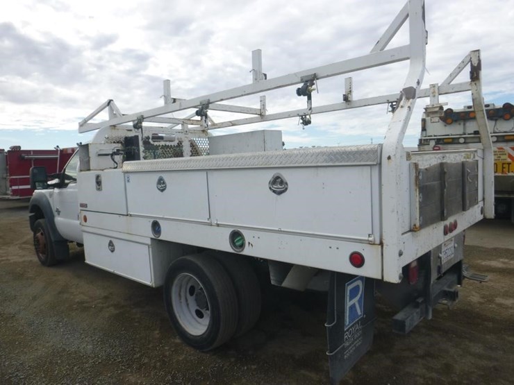 2015-ford-f550-image-4