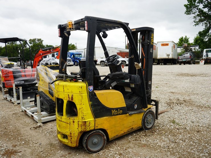 inoperable---yale-gc030vx-forklift-image-4