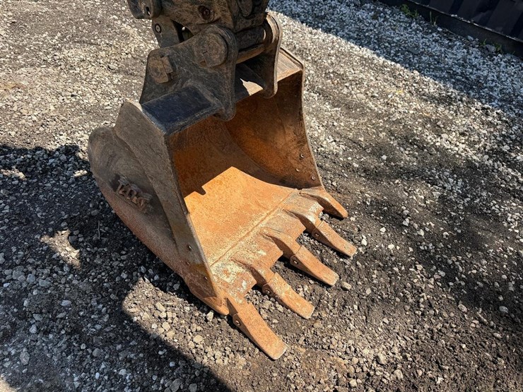 2021-yanmar-sv40-image-8