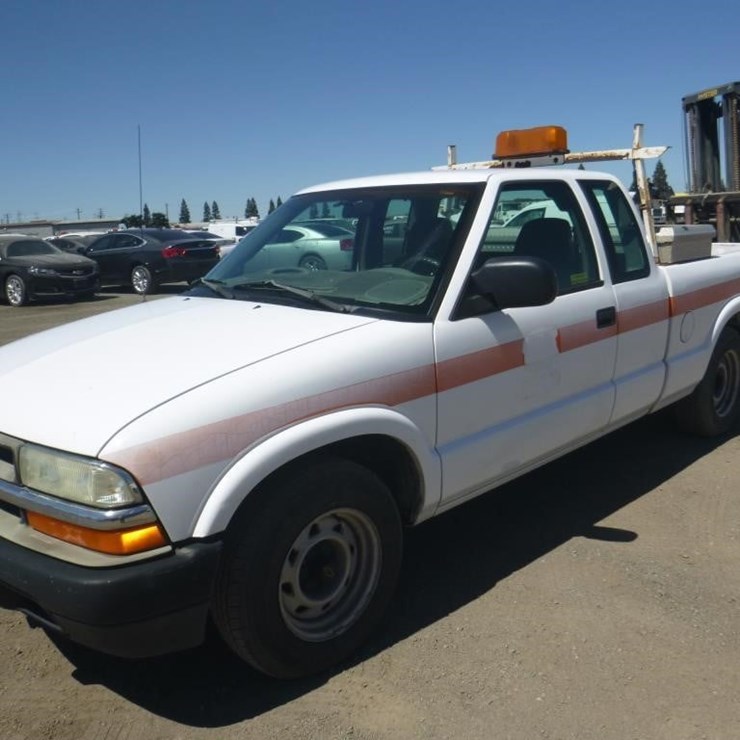 2003 CHEVROLET S10