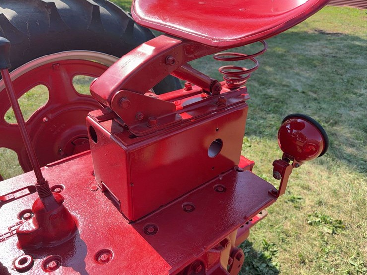 farmall-200-image-38