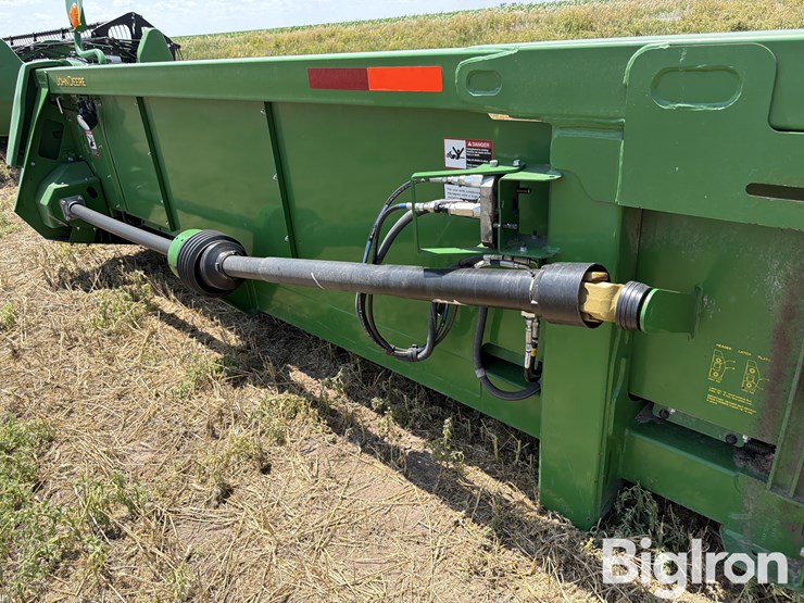 2019-john-deere-712c-image-11