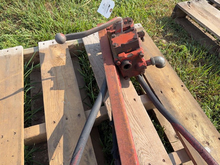 hydraulic-remote-image-3