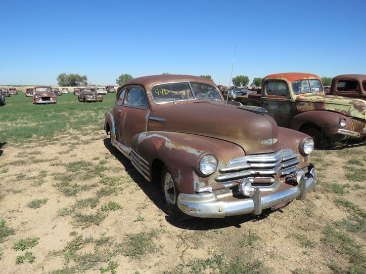 1947-chevrolet-fleetline-2dr-sedan-image-1