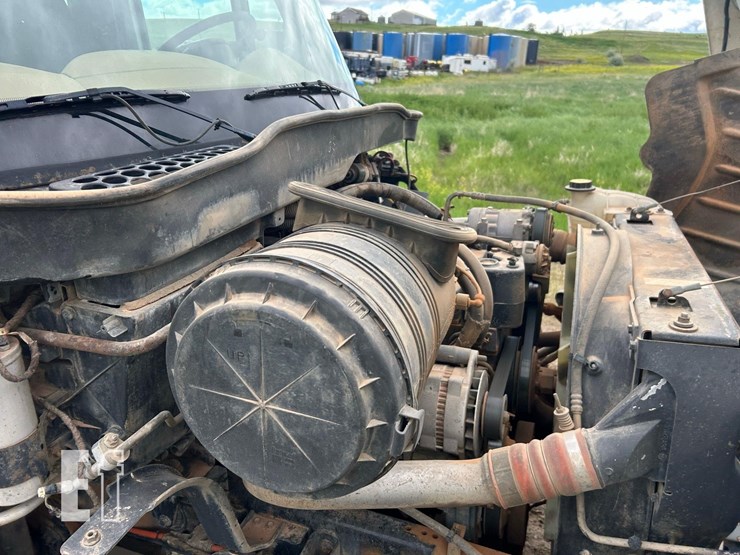 2003-international-durastar-4300-image-57