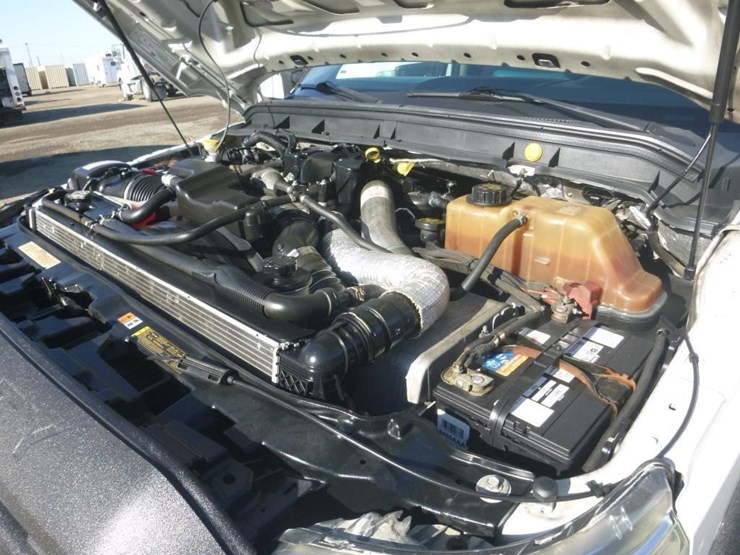 2015-ford-f550-image-11