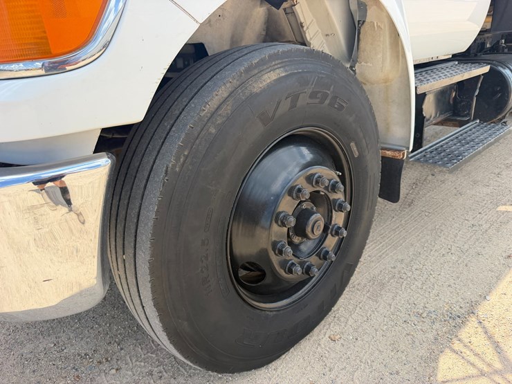 2007-ford-f750-image-7