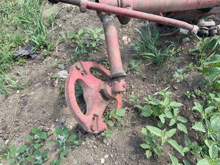 farmall-c-and-200-wide-front-end-image-5