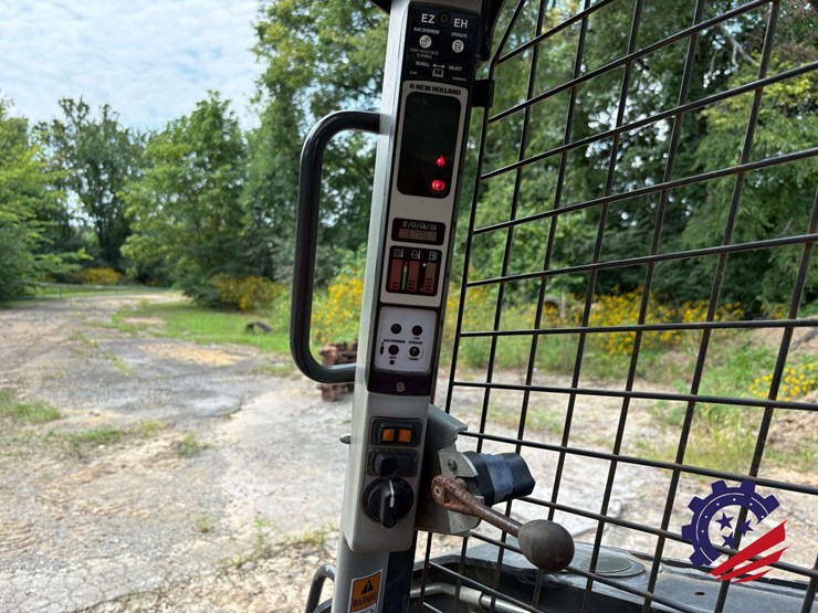 new-holland-c227-image-50
