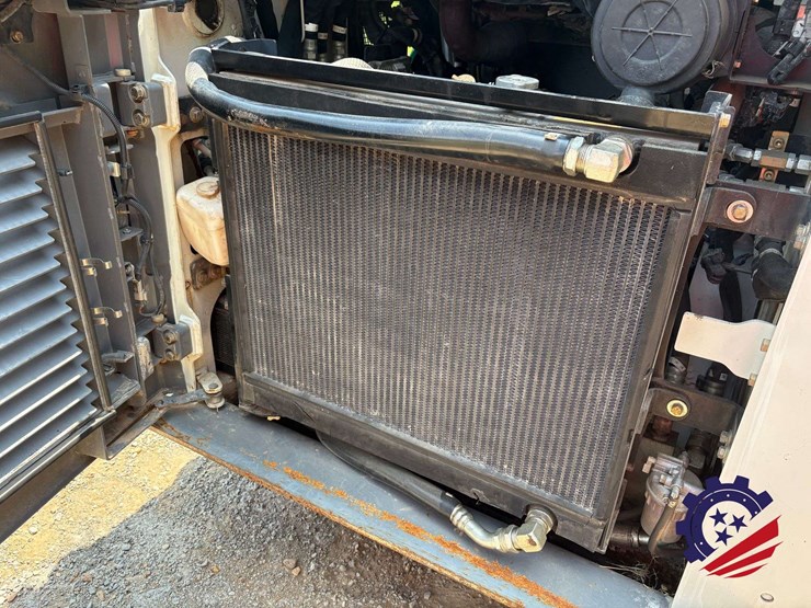 takeuchi-tl10v2-image-14