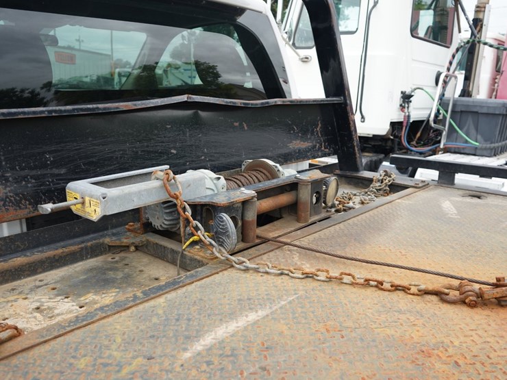 2018-dodge-ram-5500-image-12