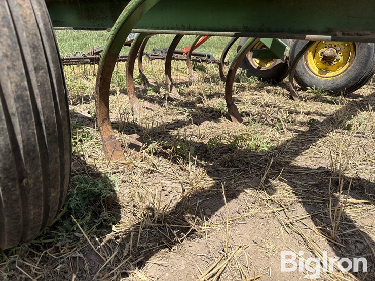 john-deere-1610-image-15