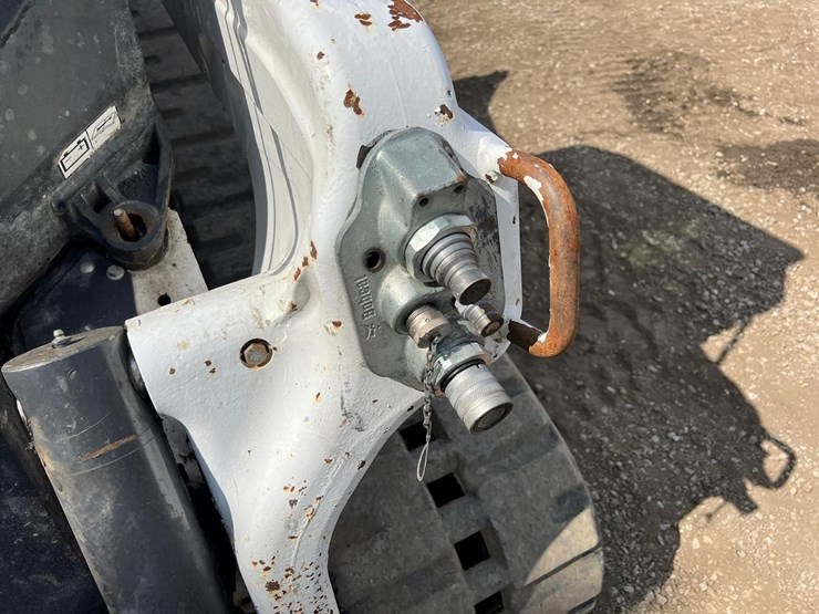 2021-bobcat-t66-image-12