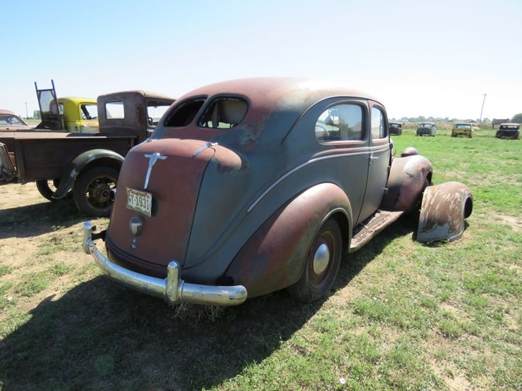 1938-desoto-2dr-sedan-image-8