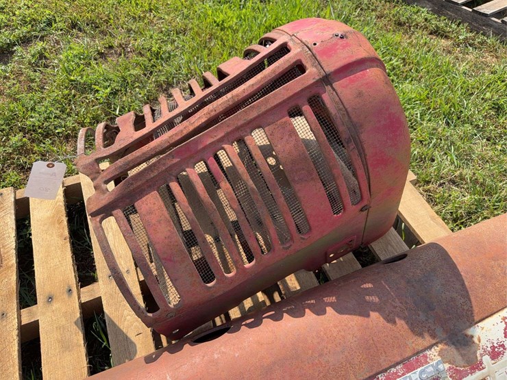 farmall-400-sheet-metal-image-2