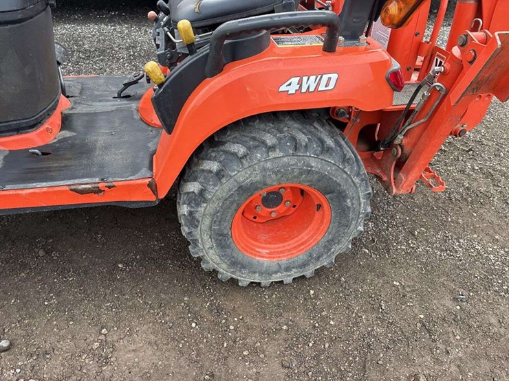 kubota-bx24-image-7
