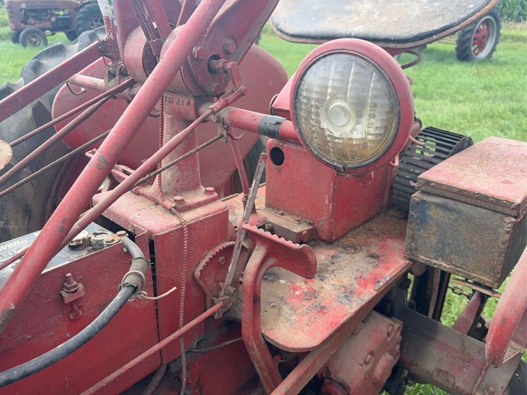 farmall-200-image-51