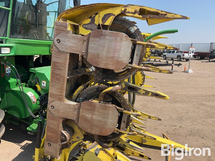 2014-john-deere-698-image-8