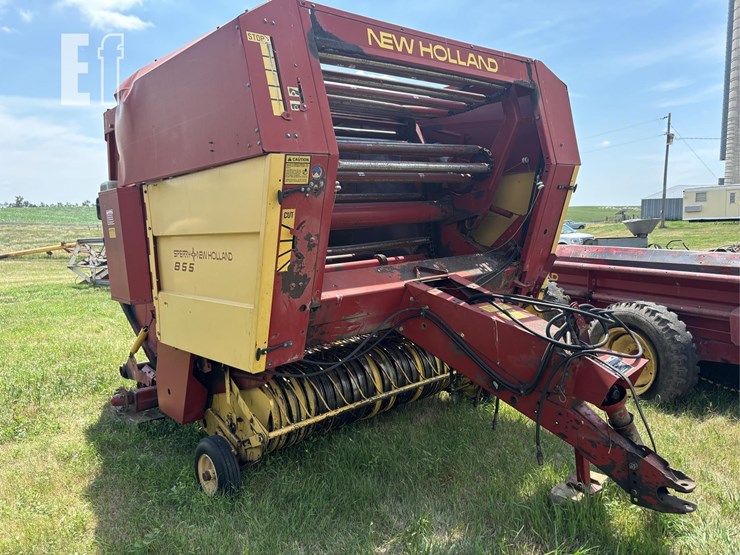 new-holland-855-image-2