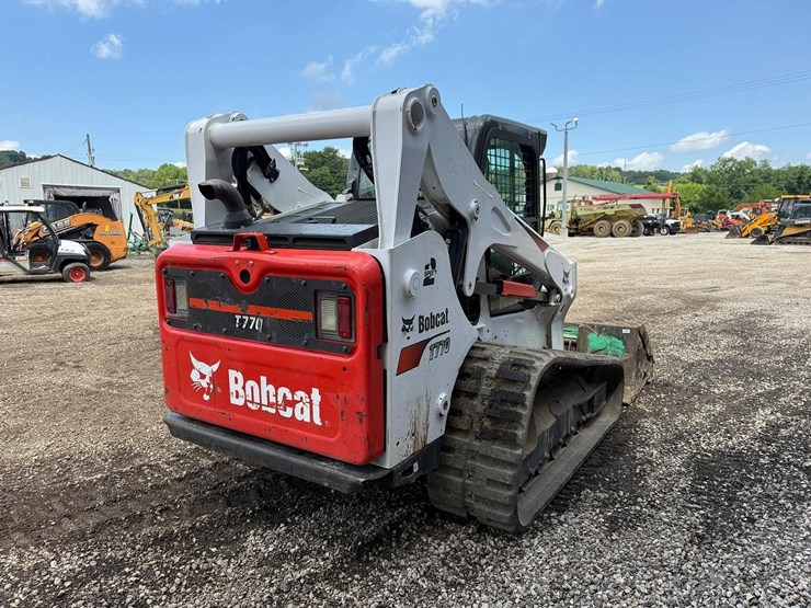 2022-bobcat-t770-image-4