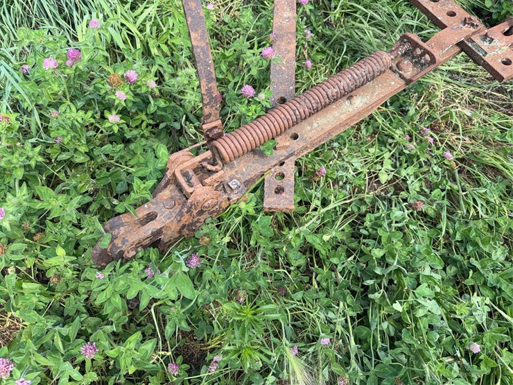 international-harvester-two-bottom-pull-type-moldboard-plow-image-6