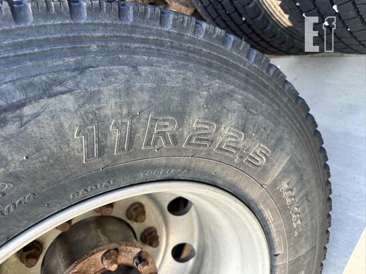 2012-peterbilt-386-image-19