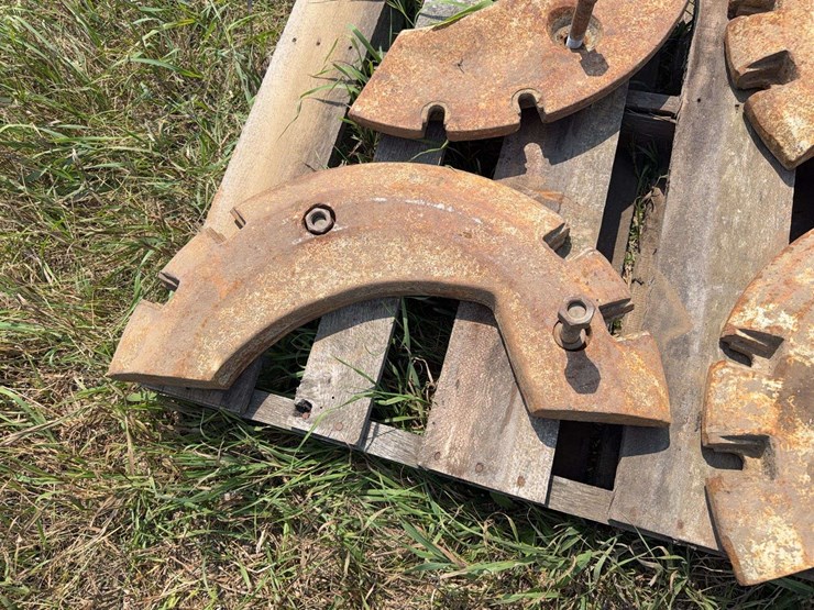 (4)-international-harvester-half-weights-image-2