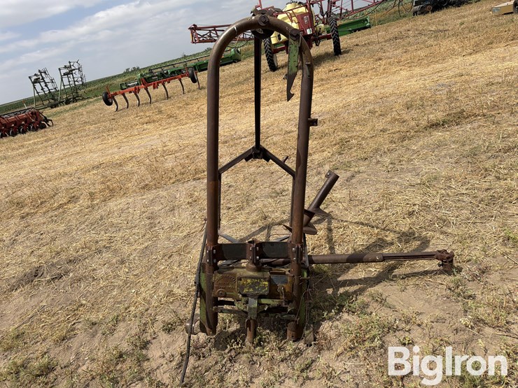 1952-continental-cable-operated-3-pt-post-hole-digger-image-5