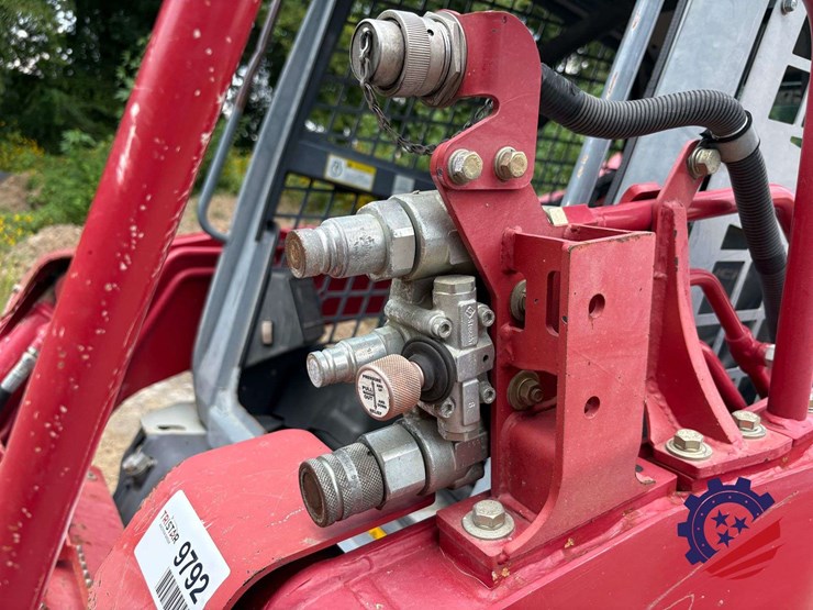 takeuchi-tl10v2-image-50