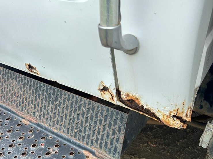 2003-international-durastar-4300-image-50