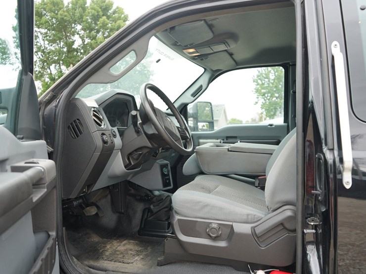 2017-ford-f650-image-15