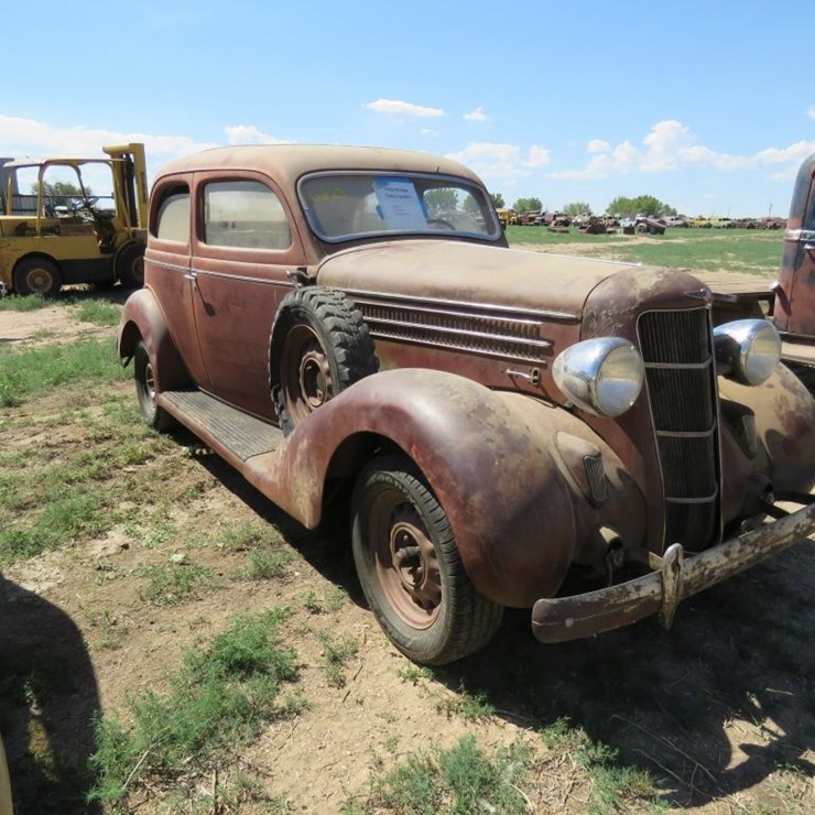 1935 Dodge Tudor Sedan
