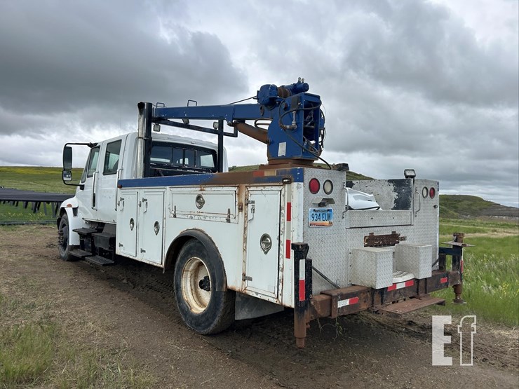 2003-international-durastar-4300-image-7