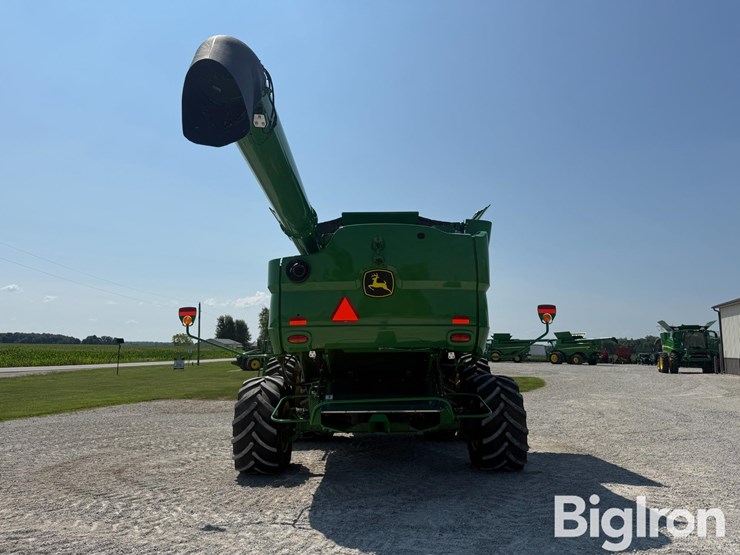 2023-john-deere-s780-image-6