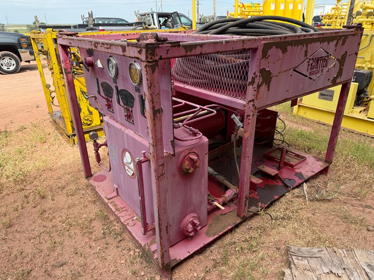 meyer-horizontal-3k-wp-diesel-powered-3-station-accumulator-closing-unit,-skidded-image-3
