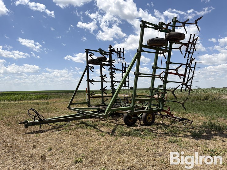 john-deere-1610-image-1