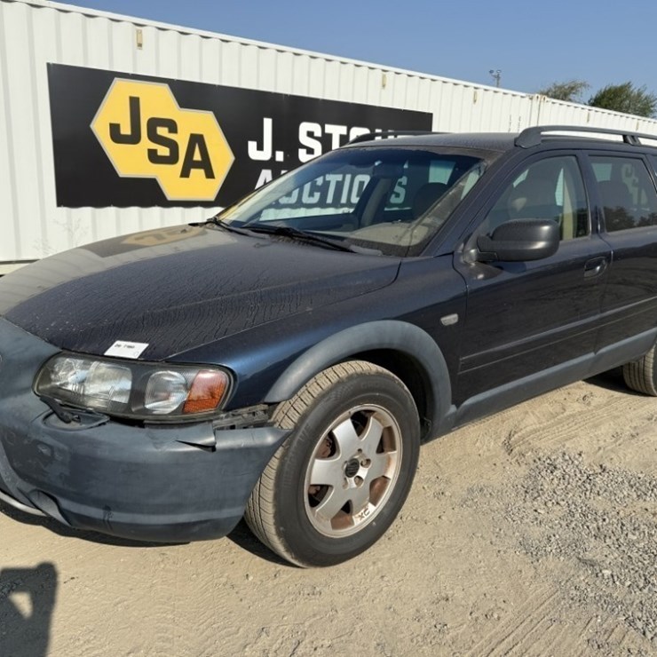 2003 VOLVO XC70