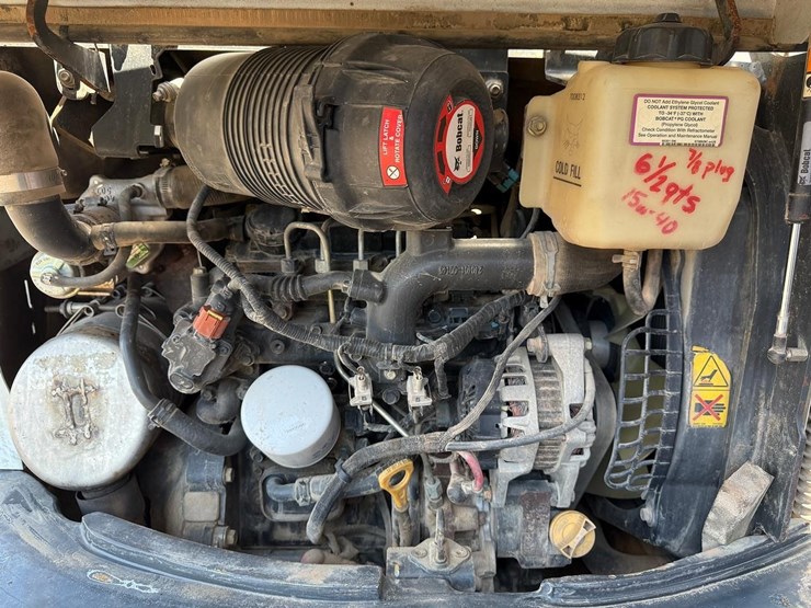 2015-bobcat-e32-image-14