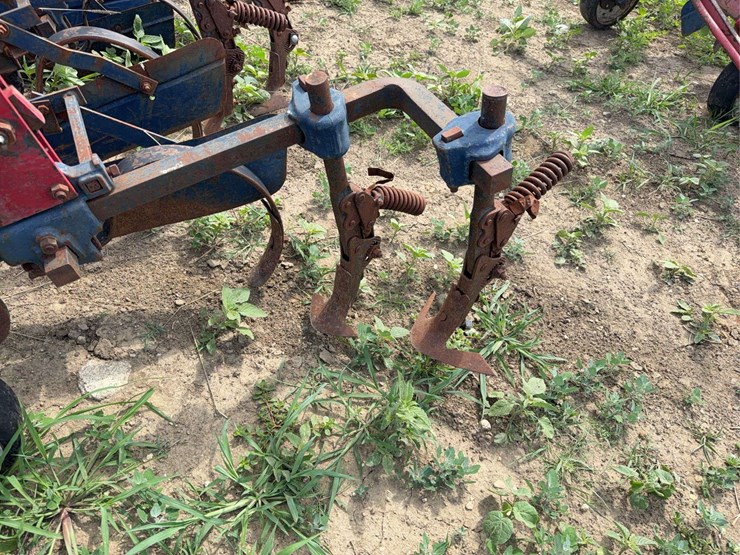 international-harvester-34-461-fast-hitch-mounted-cultivator-image-12