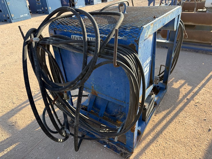 3k-wp-1-bottle-nitrogen-bop-backup-/-test-skid-p/b-2-cyl-diesel-engine-image-4