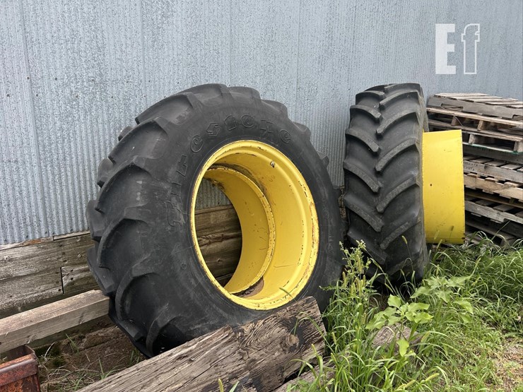 4x-380/105r50-rims-and-tires-image-1