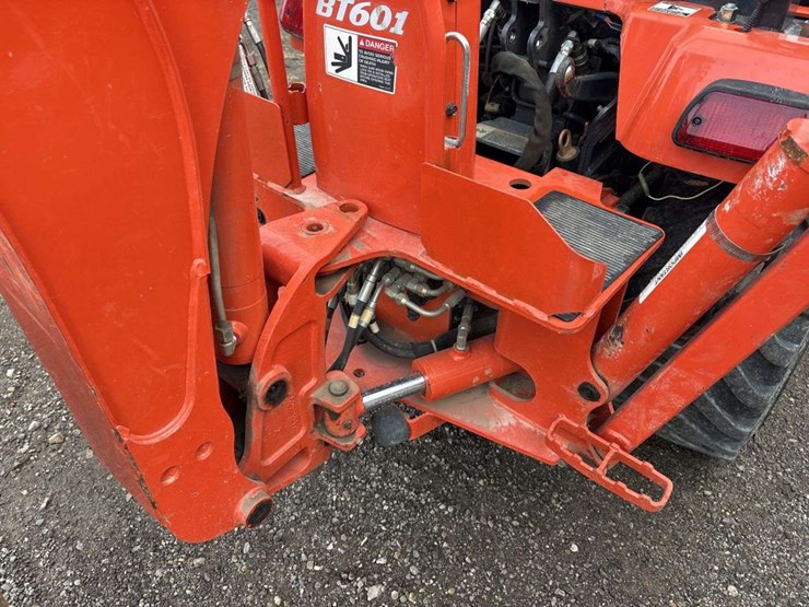 kubota-bx24-image-16