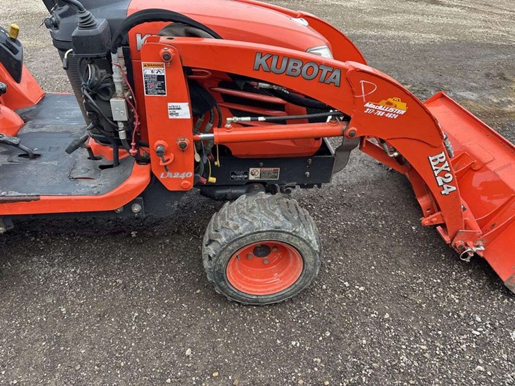 kubota-bx24-image-9