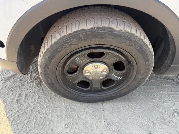 2016-ford-explorer-image-9