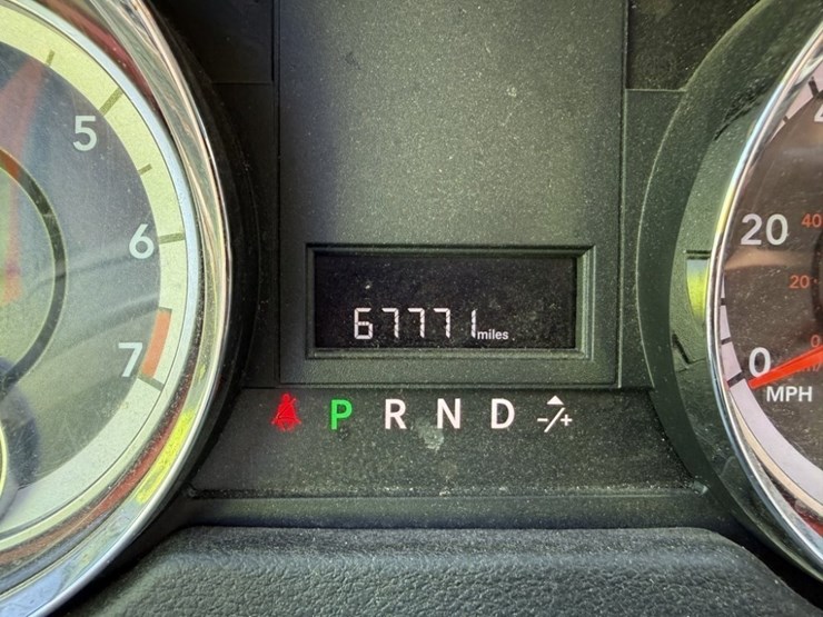 2015-dodge-grand-caravan-image-27