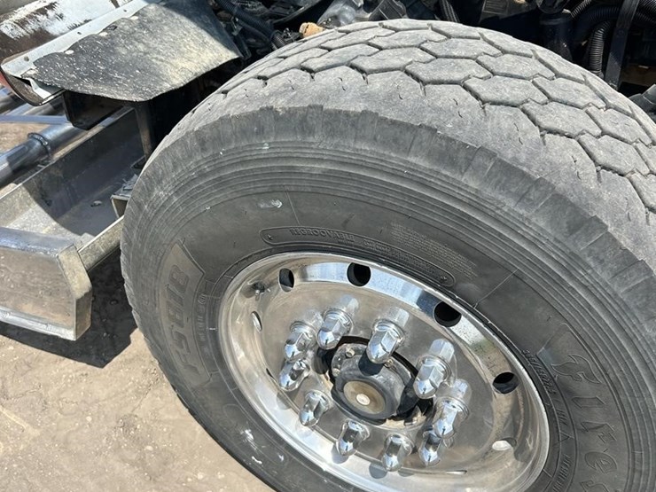 2007-kenworth-w900-image-63