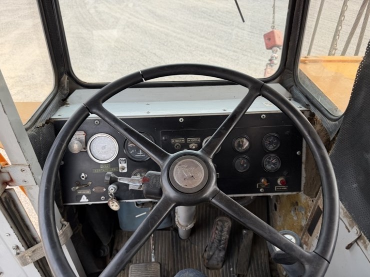 1966-grove-tm225t-image-69