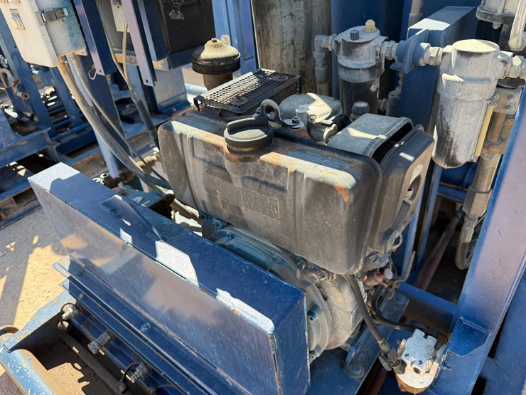 meyers-3-station-4-bottle-diesel-powered-accumulator-closing-unit,-skidded-image-8